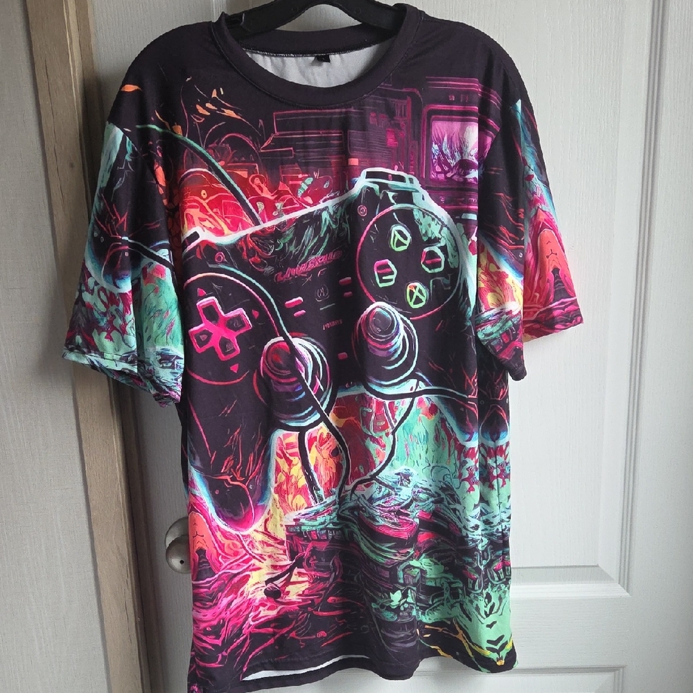 Source Unknown Multicolor Graphic Tee